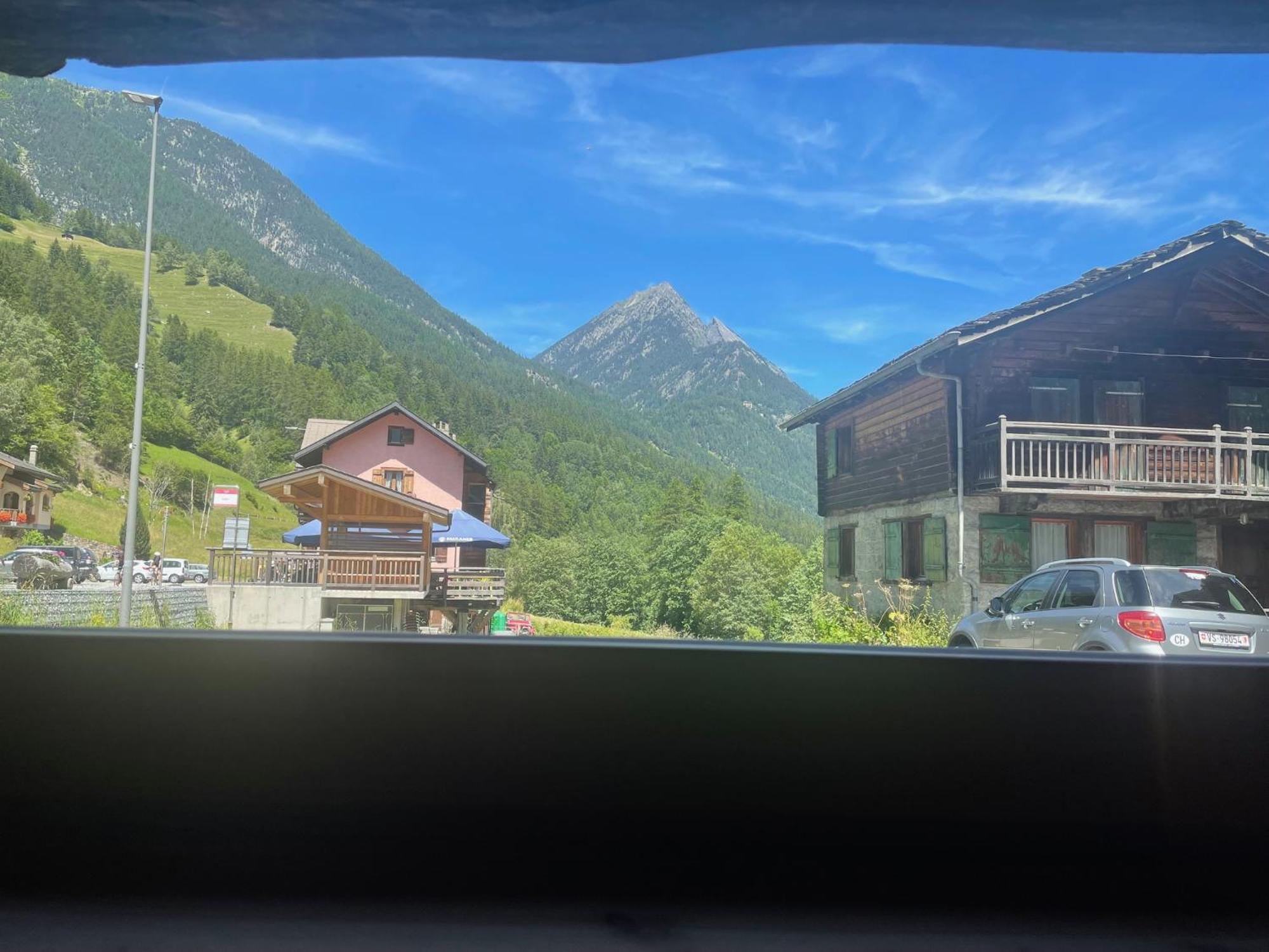 Raccard Renove Hotel Orsières Buitenkant foto